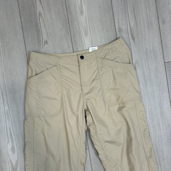 MOUNTAIN HARDWEAR Women OL1153 Khaki Cropped Hiking Capri Pants SZ 8 Zip Pocket - Picture 4 of 12